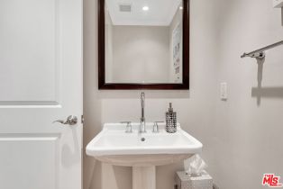 Single Family Residence, 3733 Willowcrest ave, Studio City, CA 91604 - 13