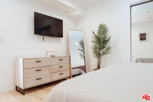 , 115 Park pl, Venice, CA 90291 - 23