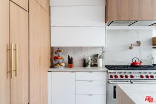 , 115 Park pl, Venice, CA 90291 - 4