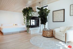 , 115 Park pl, Venice, CA 90291 - 18