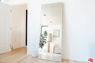 , 115 Park pl, Venice, CA 90291 - 15