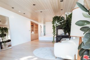 , 115 Park pl, Venice, CA 90291 - 16