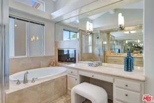 Condominium, 6412 Lunita rd, Malibu, CA 90265 - 36