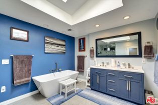 Single Family Residence, 21749 Planewood dr, Woodland Hills, CA 91364 - 31