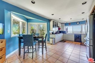 Single Family Residence, 21749 Planewood dr, Woodland Hills, CA 91364 - 15