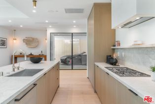 Single Family Residence, 9018 Dorrington ave, West Hollywood , CA 90048 - 5