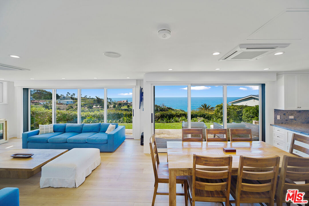 Condominium, 6817 Seawatch ln, Malibu, CA 90265 - 1