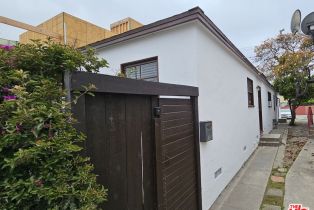 Residential Income, 1702 Abbot Kinney blvd, Venice, CA 90291 - 2