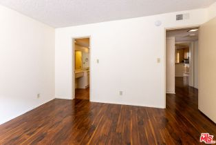 Condominium, 5330 Zelzah ave, Encino, CA 91316 - 13