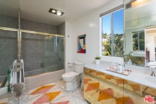 Single Family Residence, 9319 Lloydcrest dr, Beverly Hills, CA 90210 - 15