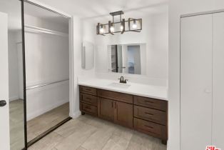 Condominium, 99 Streamwood, Irvine, CA 92620 - 8