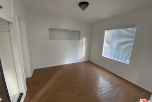 Single Family Residence, 16843 Magnolia blvd, Encino, CA 91436 - 13