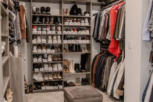 , 24125 Bessemer st, Woodland Hills, CA 91367 - 13