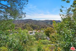 , 1317 Avenida De Cortez, Pacific Palisades, CA 90272 - 3