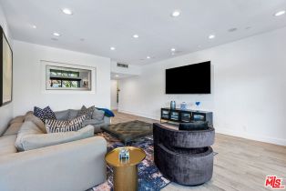 Condominium, 235 Reeves dr, Beverly Hills, CA 90212 - 7