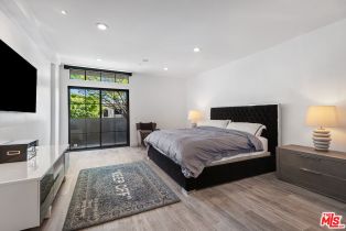 Condominium, 235 Reeves dr, Beverly Hills, CA 90212 - 17