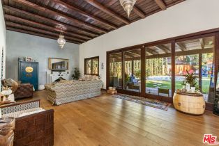 , 3092 Laurel Canyon blvd, Studio City, CA 91604 - 4