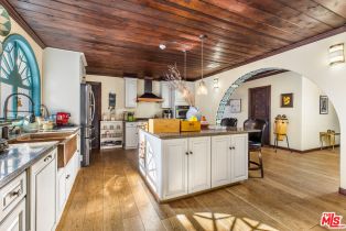 , 3092 Laurel Canyon blvd, Studio City, CA 91604 - 6