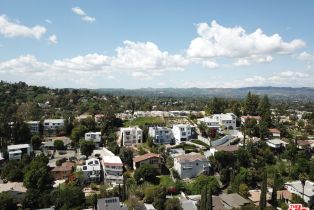 , 5210 Baza ave, Woodland Hills, CA 91364 - 3