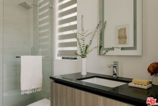 Single Family Residence, 14058 Davana ter, Sherman Oaks, CA 91423 - 24