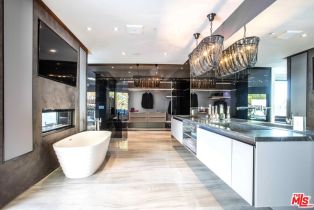 , 2210 Bowmont dr, Beverly Hills, CA 90210 - 17