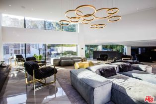 , 2210 Bowmont dr, Beverly Hills, CA 90210 - 4