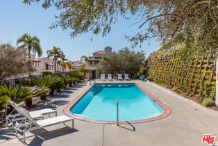 Condominium, 6435 Zumirez dr, Malibu, CA 90265 - 17