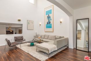 Condominium, 6435 Zumirez dr, Malibu, CA 90265 - 4
