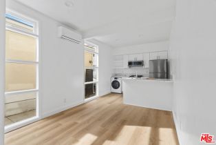 , 814 3rd st, Santa Monica, CA 90403 - 4