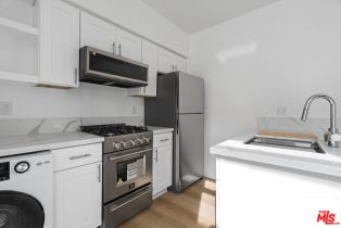 , 814 3rd st, Santa Monica, CA 90403 - 8