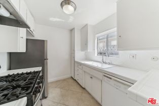 , 7540 Hampton ave, West Hollywood , CA 90046 - 4