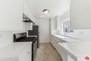 , 7540 Hampton ave, West Hollywood , CA 90046 - 3