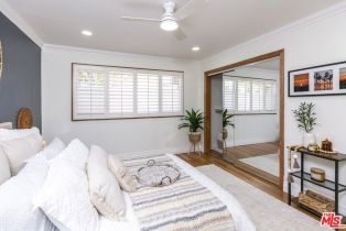 , 2721 2nd st, Santa Monica, CA 90405 - 4