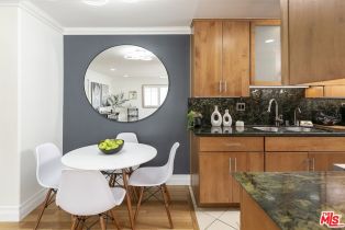 , 2721 2nd st, Santa Monica, CA 90405 - 8