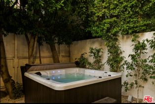 , 8467 Willoughby ave, West Hollywood , CA 90069 - 35