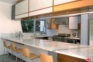 , 511 Almar ave, Pacific Palisades, CA 90272 - 7