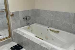 Condominium, 10520 Wilshire blvd, Westwood, CA 90024 - 5