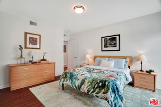 Single Family Residence, 4747 Abargo st, Woodland Hills, CA 91364 - 17