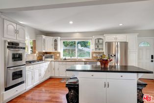 Single Family Residence, 4747 Abargo st, Woodland Hills, CA 91364 - 10