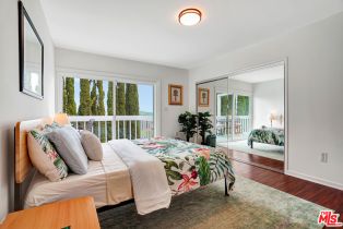 Single Family Residence, 4747 Abargo st, Woodland Hills, CA 91364 - 18