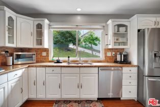 Single Family Residence, 4747 Abargo st, Woodland Hills, CA 91364 - 11