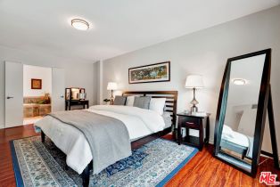 Single Family Residence, 4747 Abargo st, Woodland Hills, CA 91364 - 14