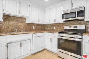 Condominium, 5534 Sylmar ave, Sherman Oaks, CA 91401 - 10