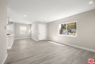 Single Family Residence, 121 Elm ave, Fullerton, CA 92832 - 4