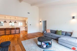 Single Family Residence, 23721 Mariano st, Woodland Hills, CA 91367 - 8