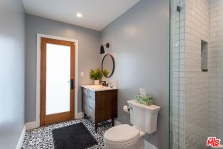 Single Family Residence, 23721 Mariano st, Woodland Hills, CA 91367 - 37