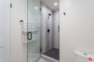 Single Family Residence, 23721 Mariano st, Woodland Hills, CA 91367 - 26