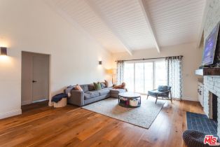 Single Family Residence, 23721 Mariano st, Woodland Hills, CA 91367 - 10