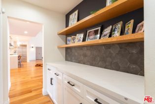 Single Family Residence, 23721 Mariano st, Woodland Hills, CA 91367 - 15