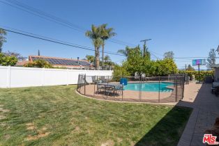 Single Family Residence, 23721 Mariano st, Woodland Hills, CA 91367 - 45